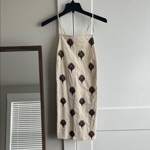 Abercrombie & Fitch Cream Dress with Dark Brown Leaf Design